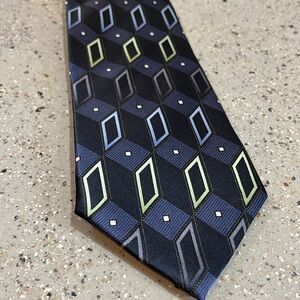 KILBURNE AND FINCH SILK 3D GEOMETRIC TIE BLUE MULTI